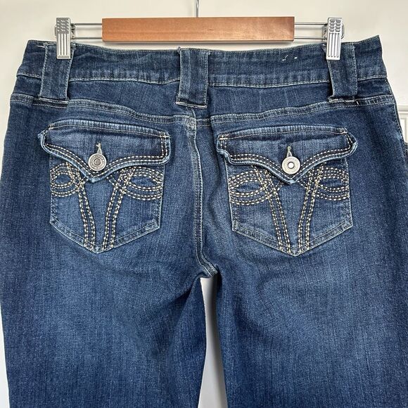 Cabelas Casuals Womens Jeans Size 12 Wide Leg Stretch 34x31 Denim Flap Pockets - Picture 1 of 10